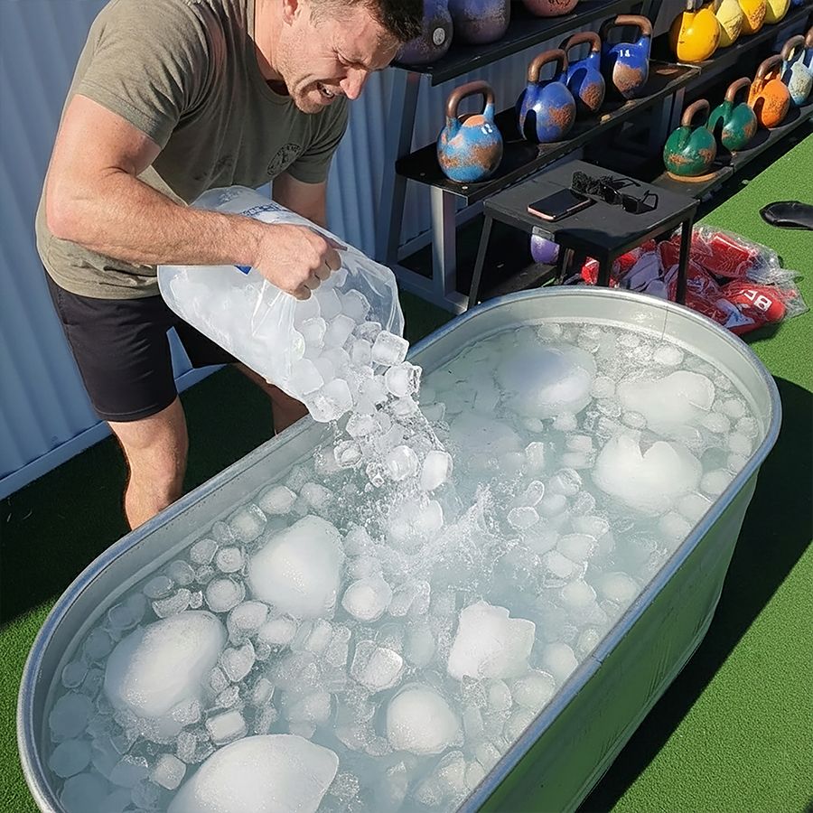 Icetank: Soğuk su / ice bath dış mekân küveti